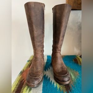 Bionics women’s leather riding boots.